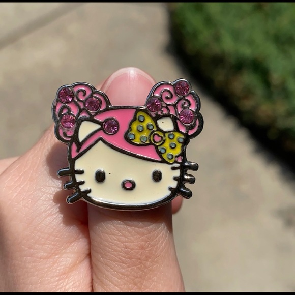 ❤️🔥LOOKING TO BUY TARINA TARANTINO PINK HEAD  NECKLACES!!❤️🔥 NOT SELLING🗣 - Picture 4 of 7